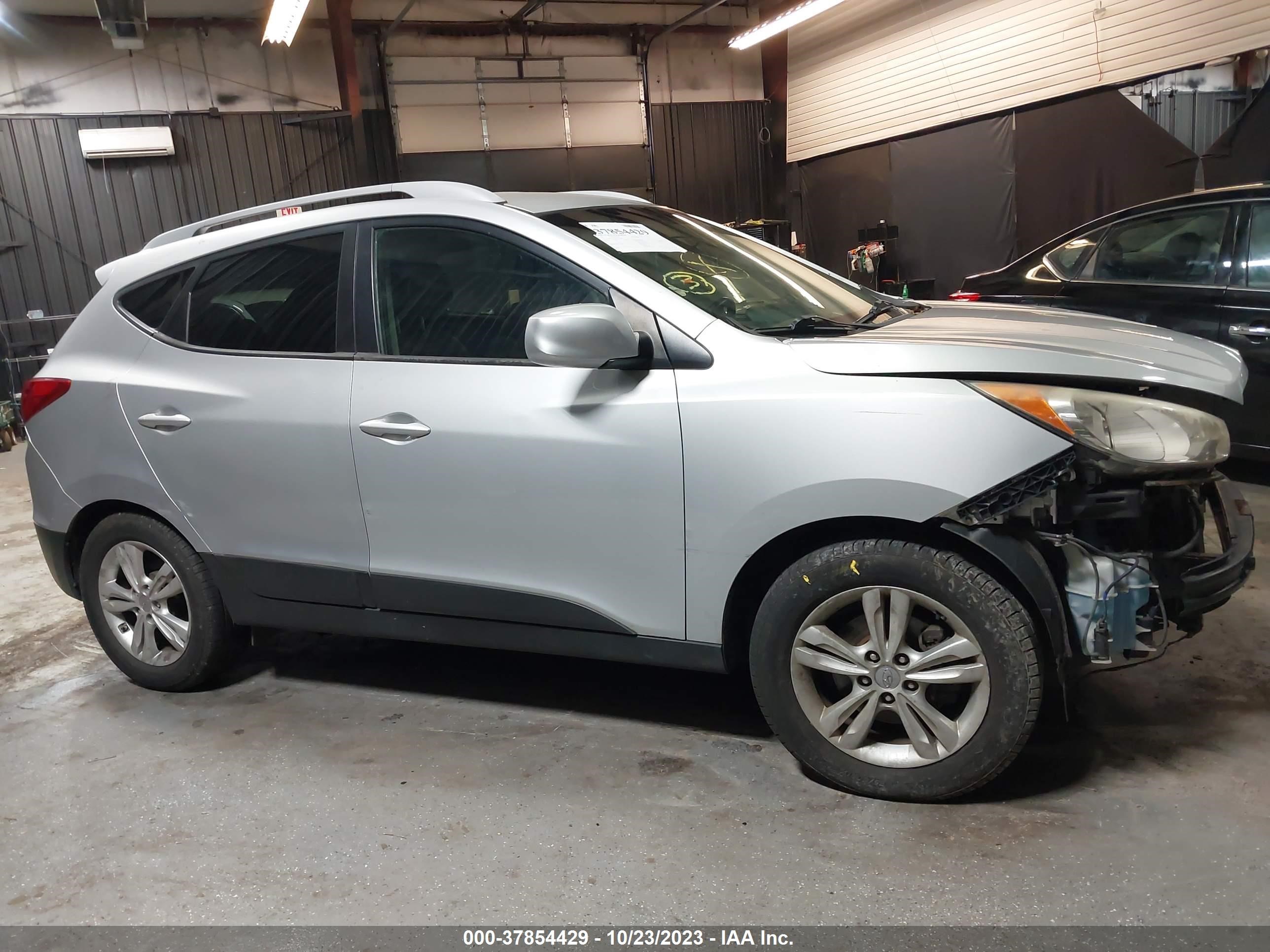 Photo 11 VIN: KM8JUCAC4BU207064 - HYUNDAI TUCSON 