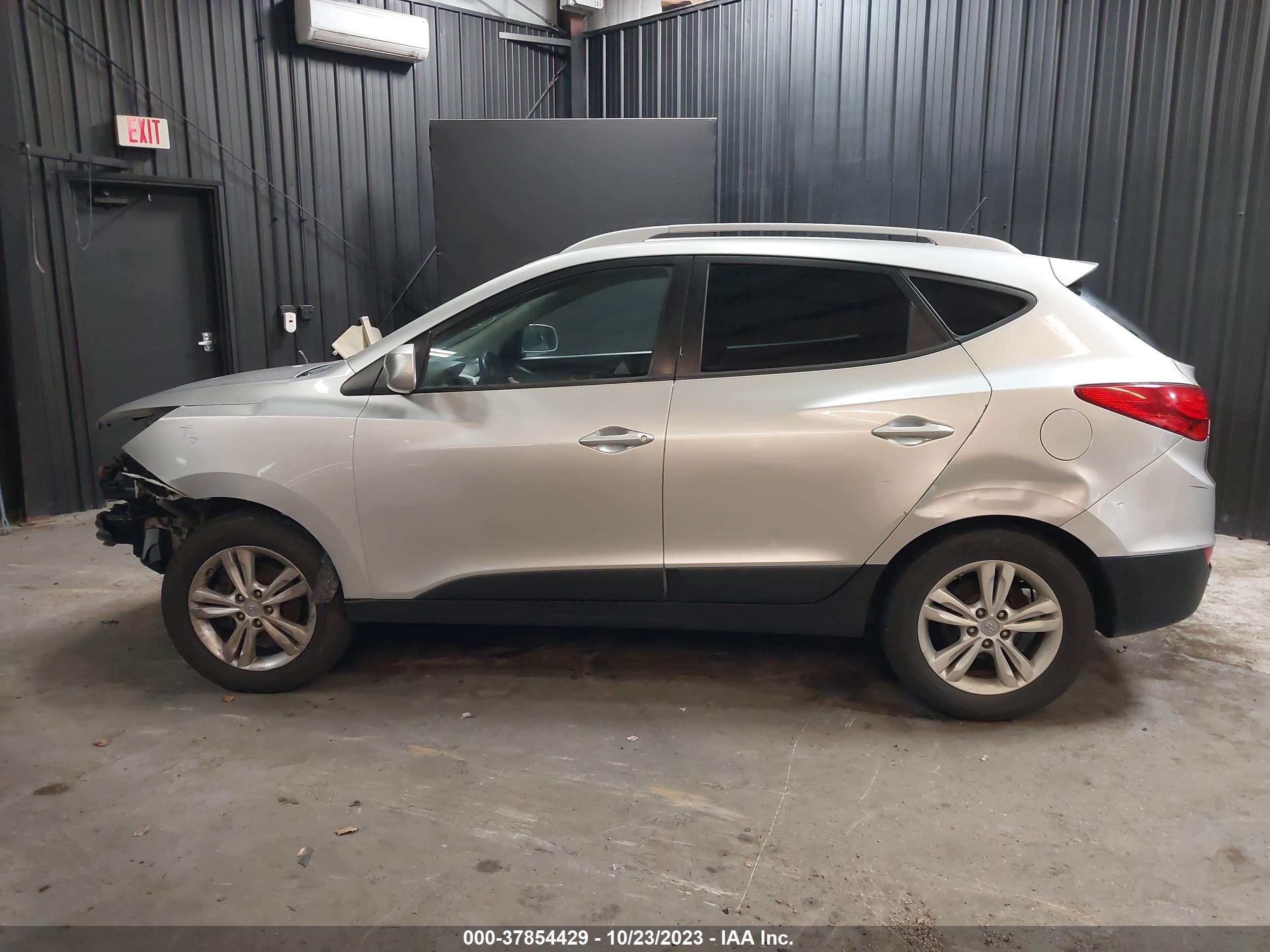 Photo 12 VIN: KM8JUCAC4BU207064 - HYUNDAI TUCSON 