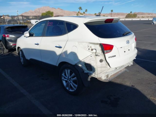 Photo 2 VIN: KM8JUCAC5AU065113 - HYUNDAI TUCSON 