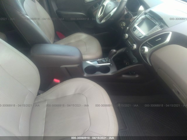 Photo 4 VIN: KM8JUCAC5CU378293 - HYUNDAI TUCSON 