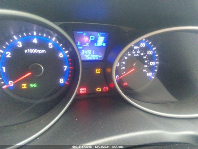 Photo 6 VIN: KM8JUCAC5CU395045 - HYUNDAI TUCSON 