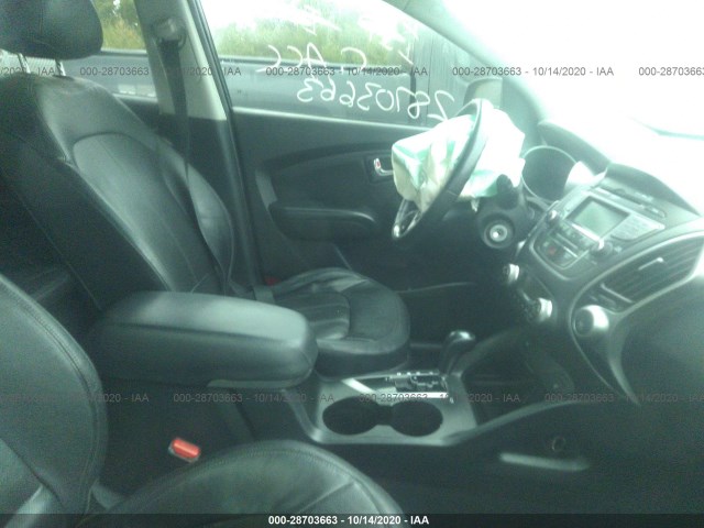 Photo 4 VIN: KM8JUCAC5CU403547 - HYUNDAI TUCSON 