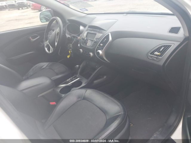 Photo 4 VIN: KM8JUCAC5CU416640 - HYUNDAI TUCSON 