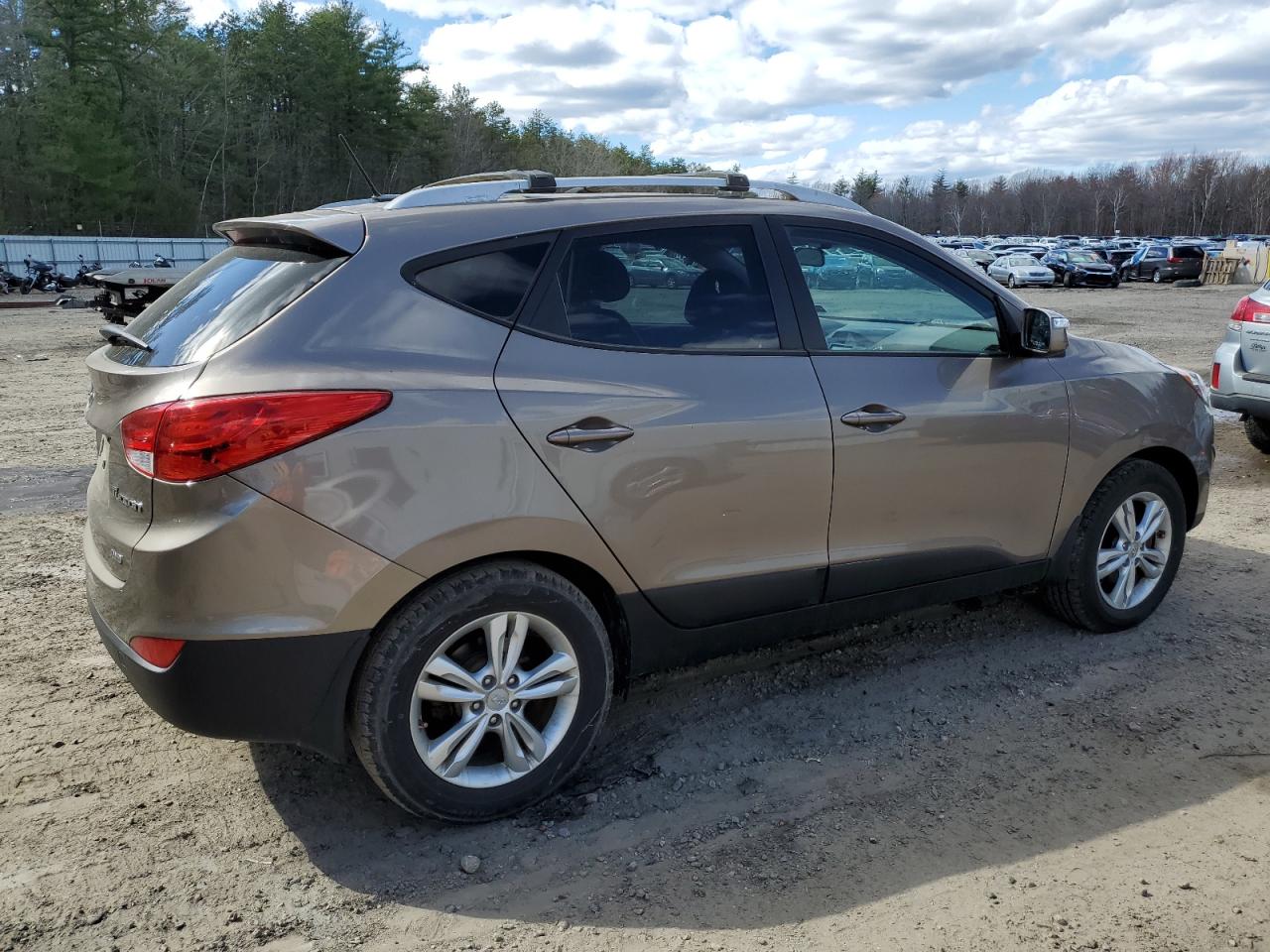 Photo 2 VIN: KM8JUCAC5DU710945 - HYUNDAI TUCSON 