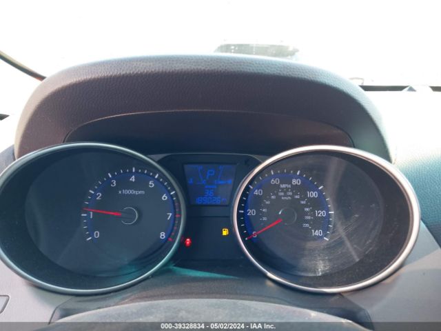 Photo 6 VIN: KM8JUCAC6AU064973 - HYUNDAI TUCSON 