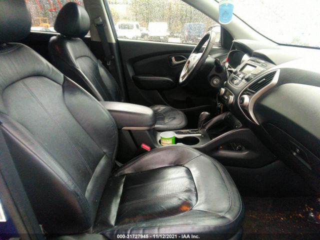 Photo 4 VIN: KM8JUCAC6BU146252 - HYUNDAI TUCSON 