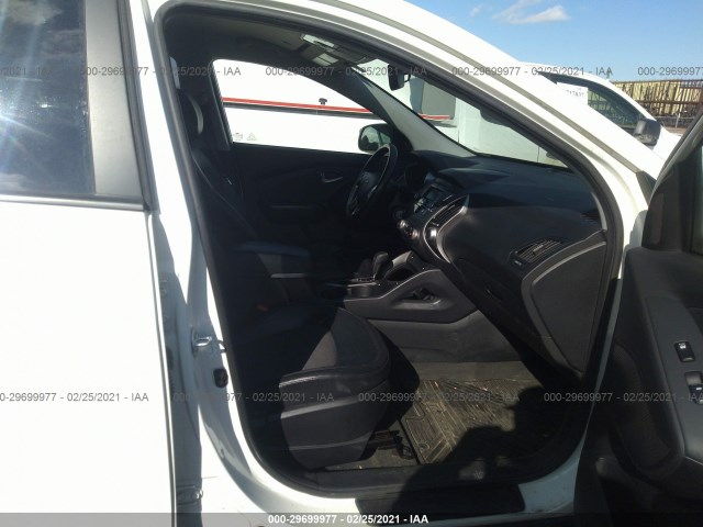 Photo 4 VIN: KM8JUCAC6CU396866 - HYUNDAI TUCSON 