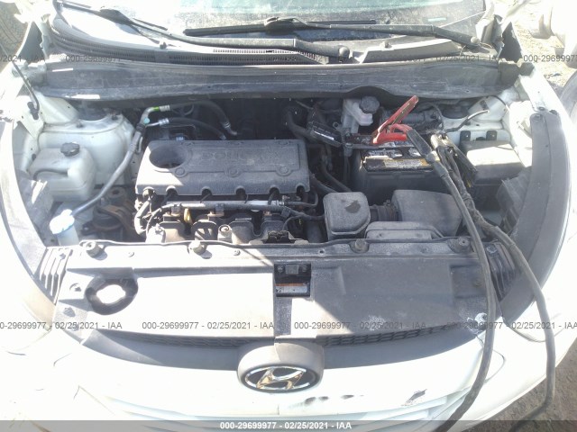 Photo 9 VIN: KM8JUCAC6CU396866 - HYUNDAI TUCSON 