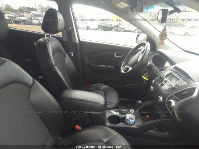 Photo 4 VIN: KM8JUCAC6DU558982 - HYUNDAI TUCSON 