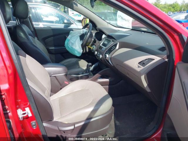 Photo 4 VIN: KM8JUCAC7AU033053 - HYUNDAI TUCSON 