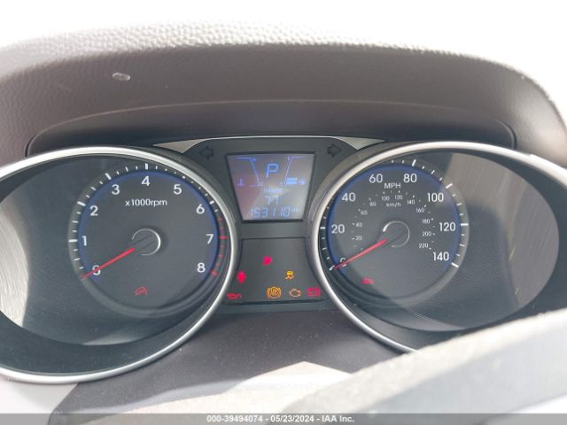 Photo 6 VIN: KM8JUCAC7AU033053 - HYUNDAI TUCSON 