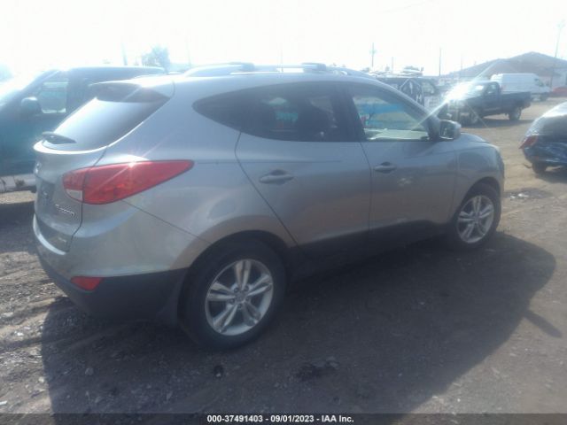 Photo 3 VIN: KM8JUCAC7CU493736 - HYUNDAI TUCSON 