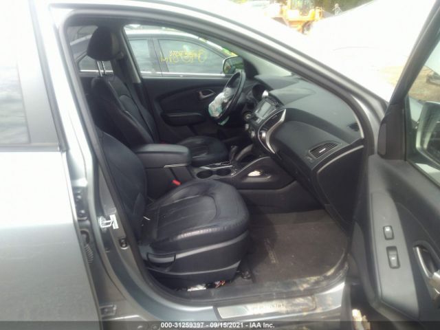 Photo 4 VIN: KM8JUCAC8AU066000 - HYUNDAI TUCSON 