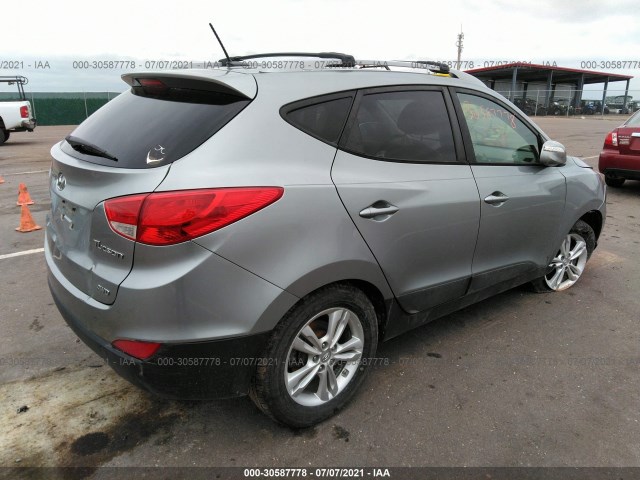 Photo 3 VIN: KM8JUCAC8CU478470 - HYUNDAI TUCSON 