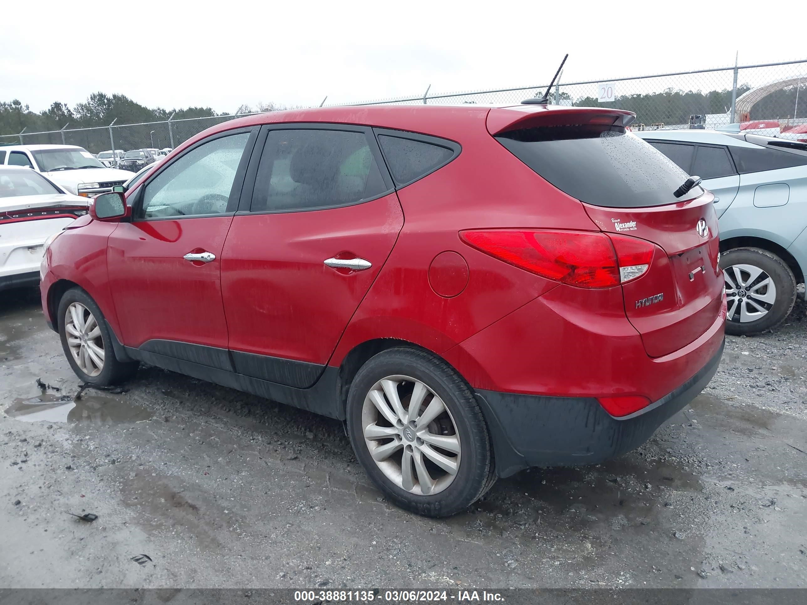 Photo 2 VIN: KM8JUCAC8DU690979 - HYUNDAI TUCSON 