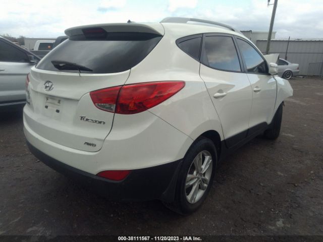 Photo 3 VIN: KM8JUCAC9BU196241 - HYUNDAI TUCSON 