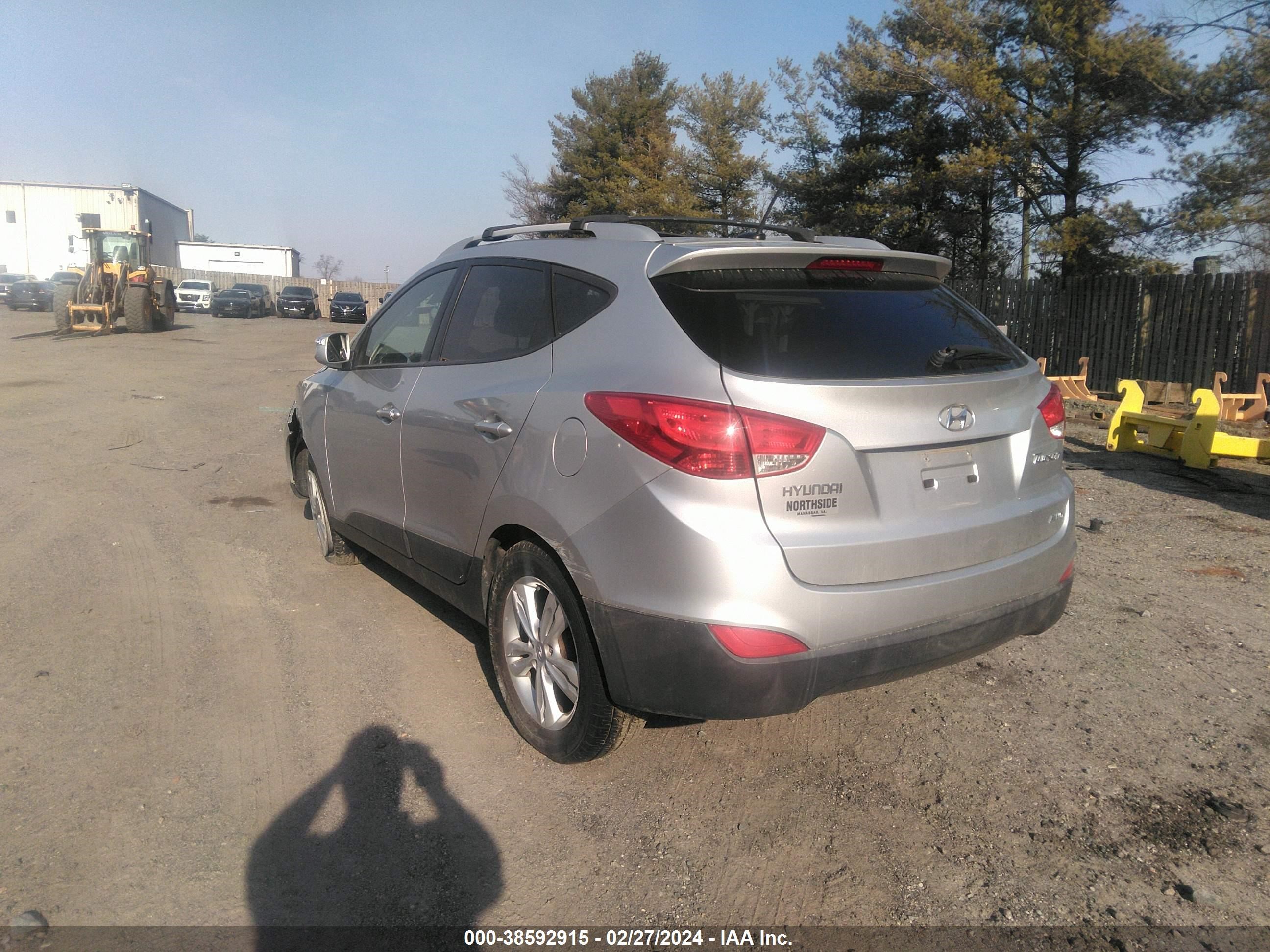 Photo 2 VIN: KM8JUCAC9CU351176 - HYUNDAI TUCSON 