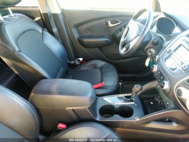 Photo 4 VIN: KM8JUCAC9CU375607 - HYUNDAI TUCSON 