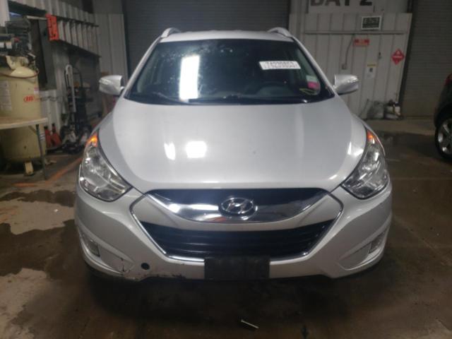 Photo 4 VIN: KM8JUCAC9CU465825 - HYUNDAI TUCSON 