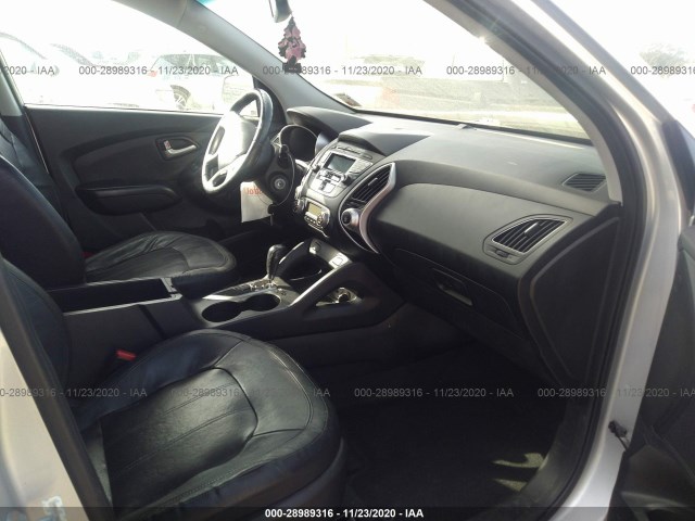 Photo 4 VIN: KM8JUCAC9CU525666 - HYUNDAI TUCSON 