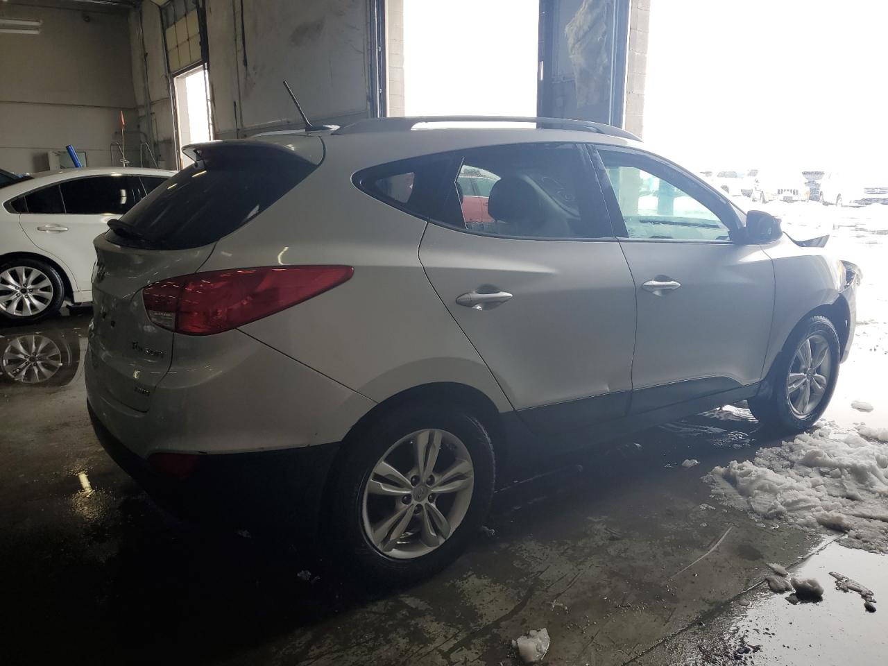 Photo 2 VIN: KM8JUCAC9DU557678 - HYUNDAI TUCSON 