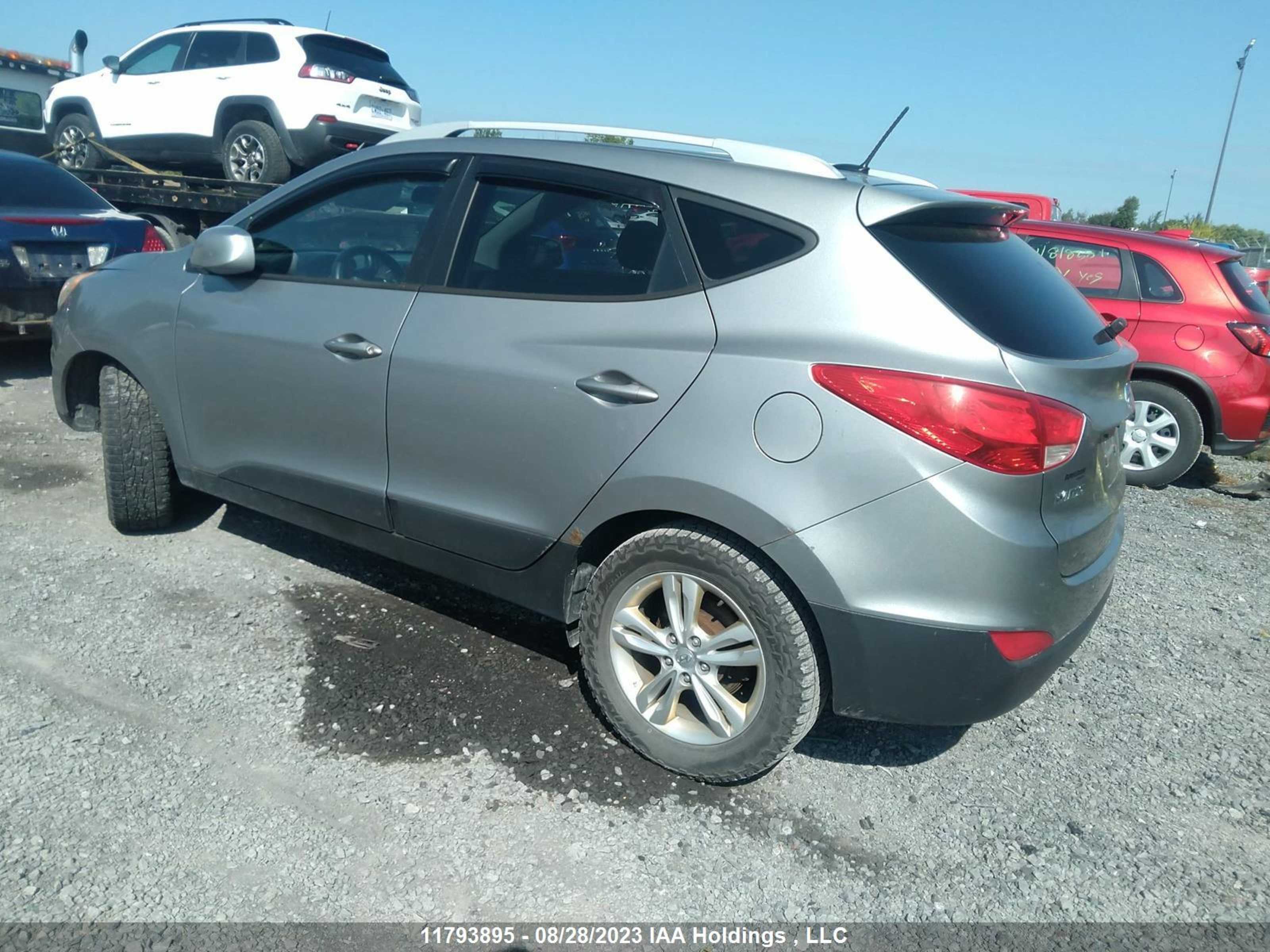 Photo 2 VIN: KM8JUCACXAU027019 - HYUNDAI TUCSON 