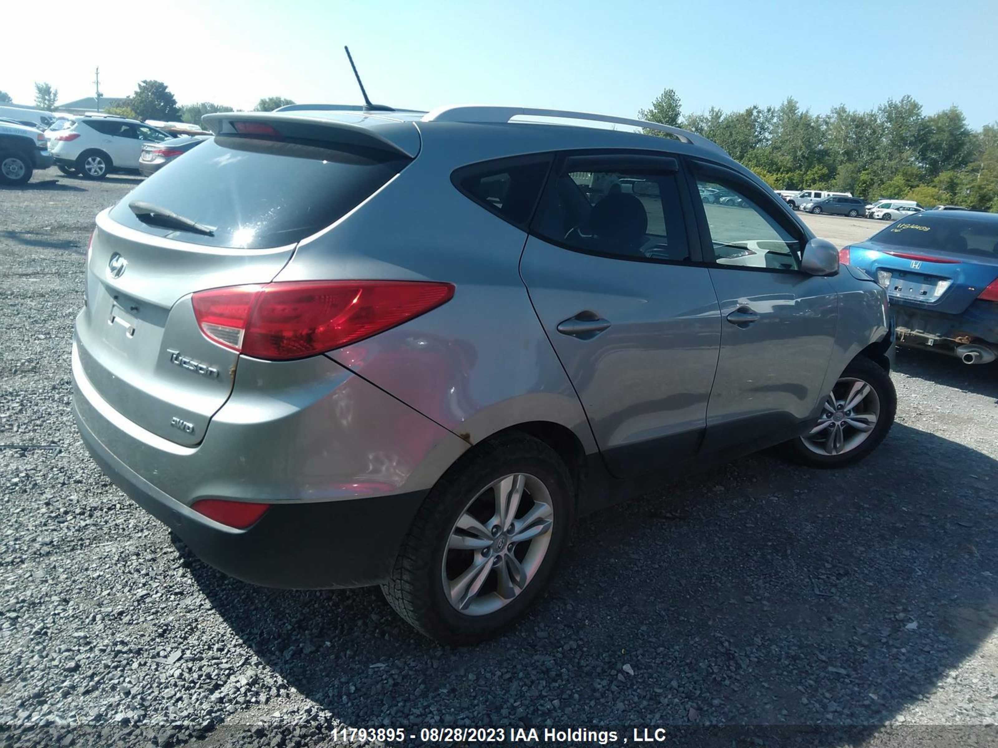 Photo 3 VIN: KM8JUCACXAU027019 - HYUNDAI TUCSON 