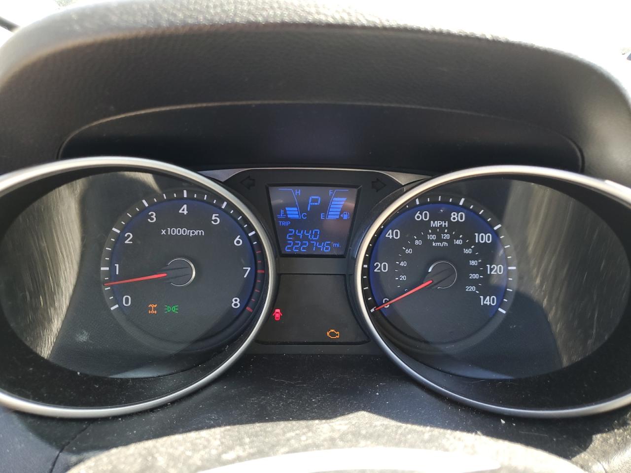 Photo 8 VIN: KM8JUCACXBU233622 - HYUNDAI TUCSON 