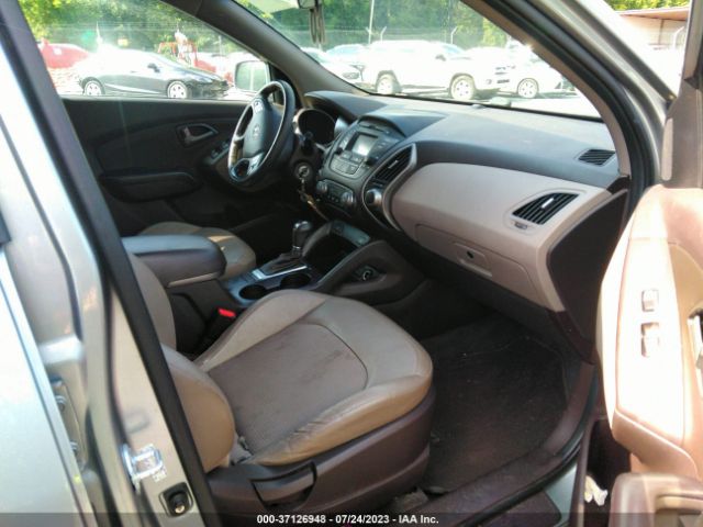 Photo 4 VIN: KM8JUCAG0FU110873 - HYUNDAI TUCSON 