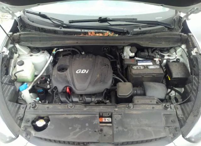 Photo 9 VIN: KM8JUCAG0FU974743 - HYUNDAI TUCSON 