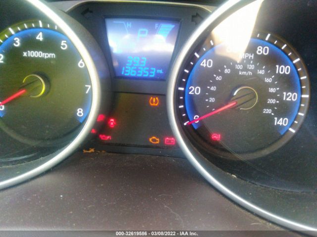 Photo 6 VIN: KM8JUCAG2FU117632 - HYUNDAI TUCSON 