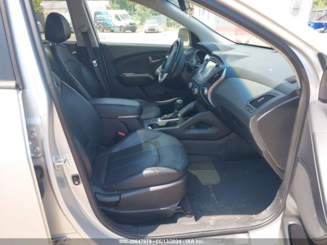 Photo 4 VIN: KM8JUCAG3EU812278 - HYUNDAI TUCSON 