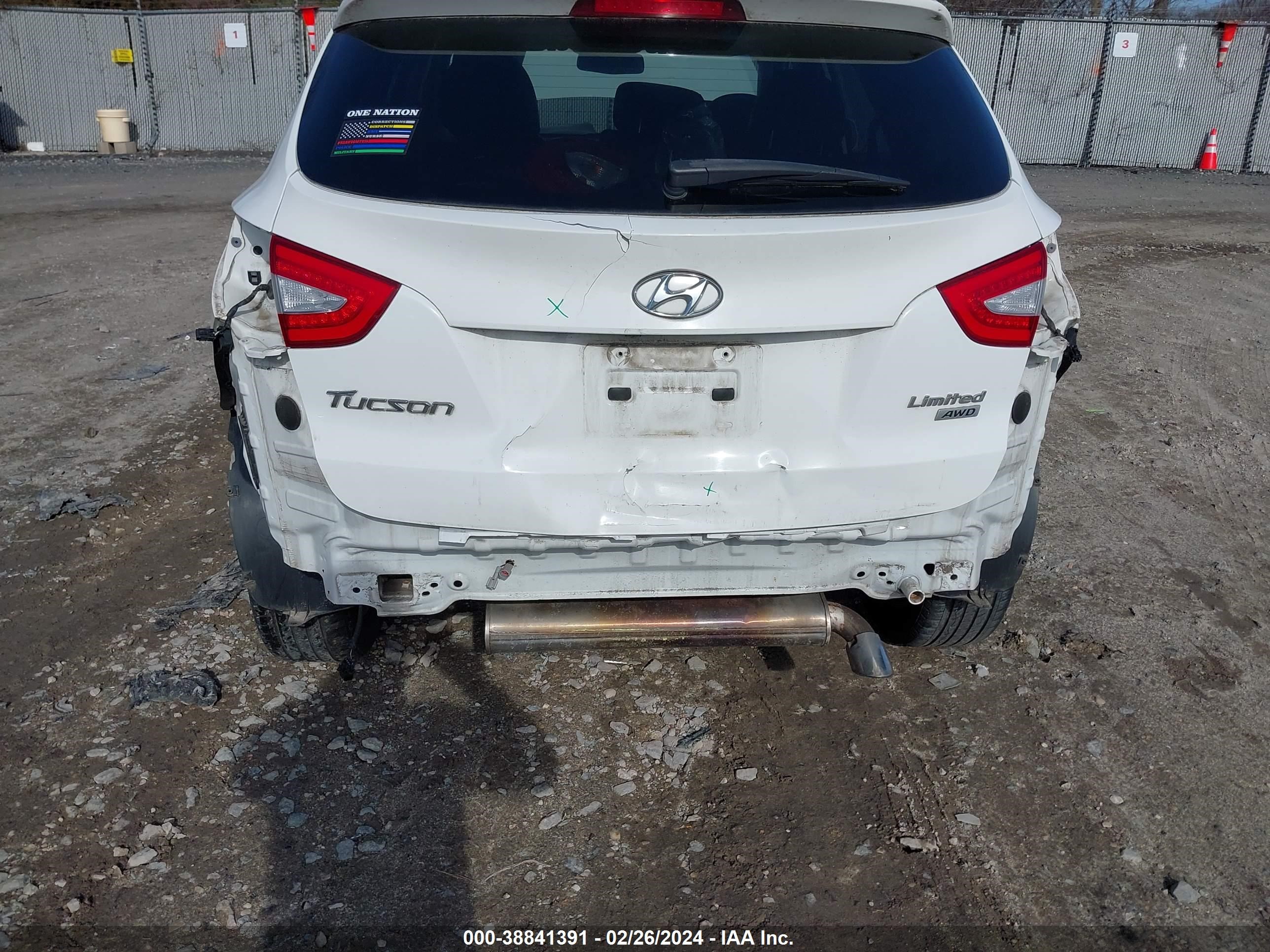 Photo 5 VIN: KM8JUCAG3EU846494 - HYUNDAI TUCSON 