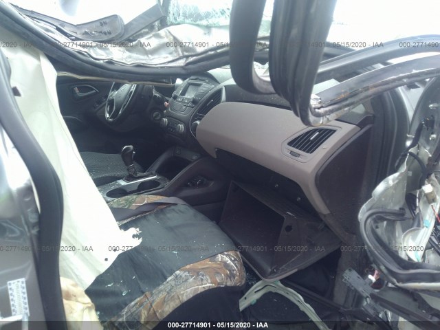 Photo 4 VIN: KM8JUCAG3FU061104 - HYUNDAI TUCSON 