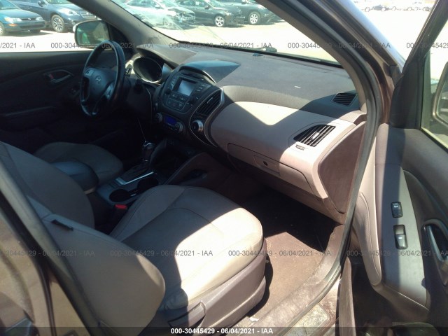 Photo 4 VIN: KM8JUCAG3FU975725 - HYUNDAI TUCSON 