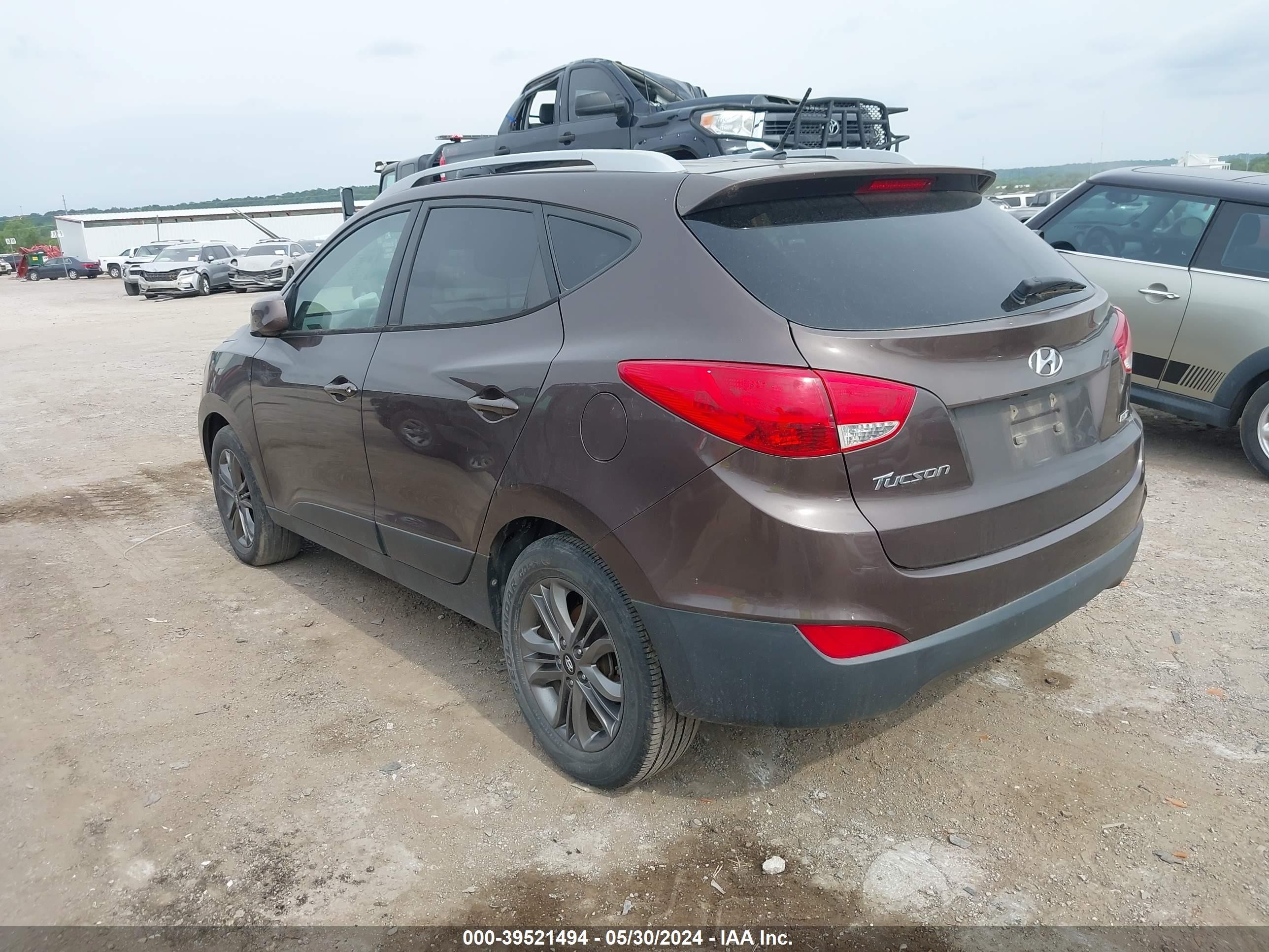 Photo 2 VIN: KM8JUCAG4EU914849 - HYUNDAI TUCSON 