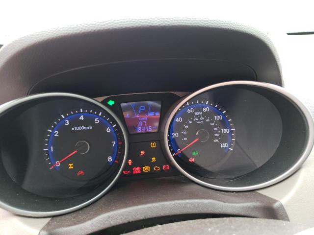 Photo 8 VIN: KM8JUCAG4FU058390 - HYUNDAI TUCSON LIM 