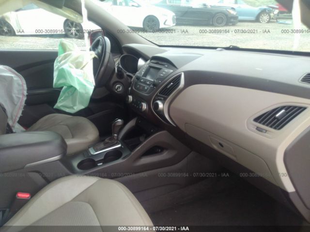 Photo 4 VIN: KM8JUCAG5FU048466 - HYUNDAI TUCSON 