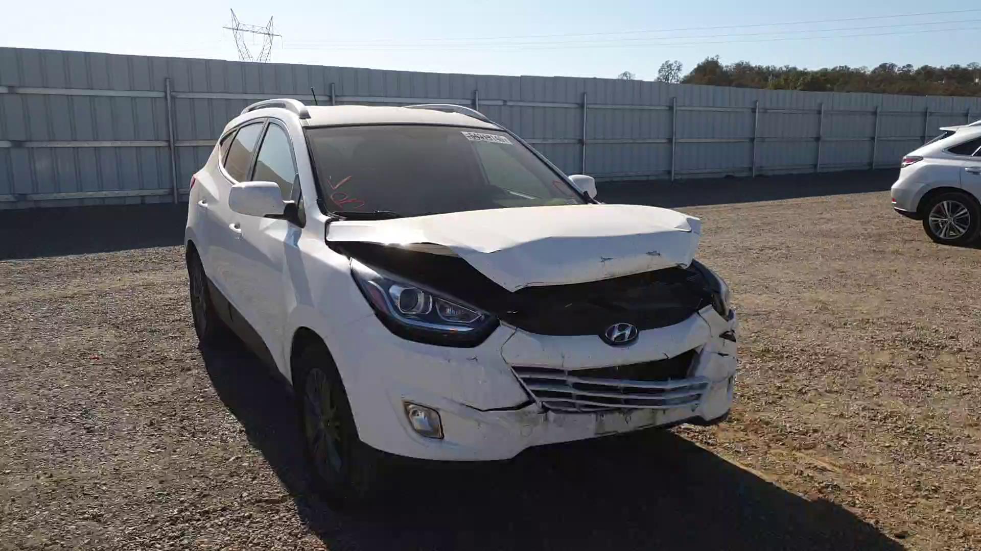 Photo 10 VIN: KM8JUCAG5FU104132 - HYUNDAI TUCSON LIM 