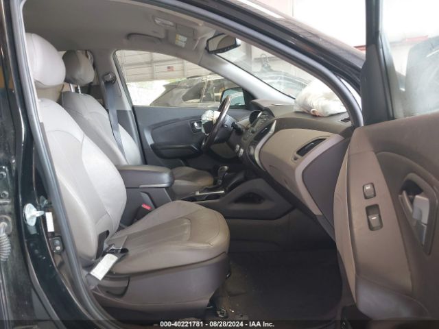 Photo 4 VIN: KM8JUCAG5FU111761 - HYUNDAI TUCSON 