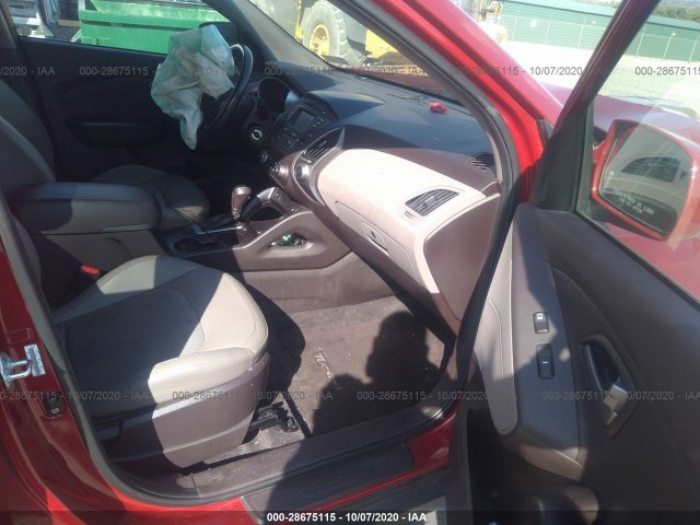 Photo 4 VIN: KM8JUCAG5FU995054 - HYUNDAI TUCSON 