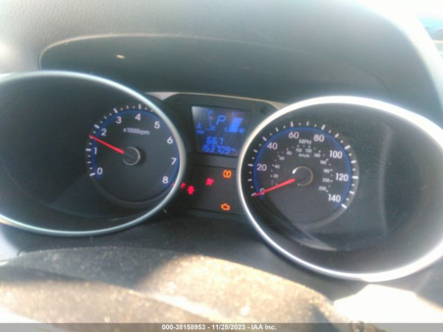 Photo 6 VIN: KM8JUCAG7EU940846 - HYUNDAI TUCSON 