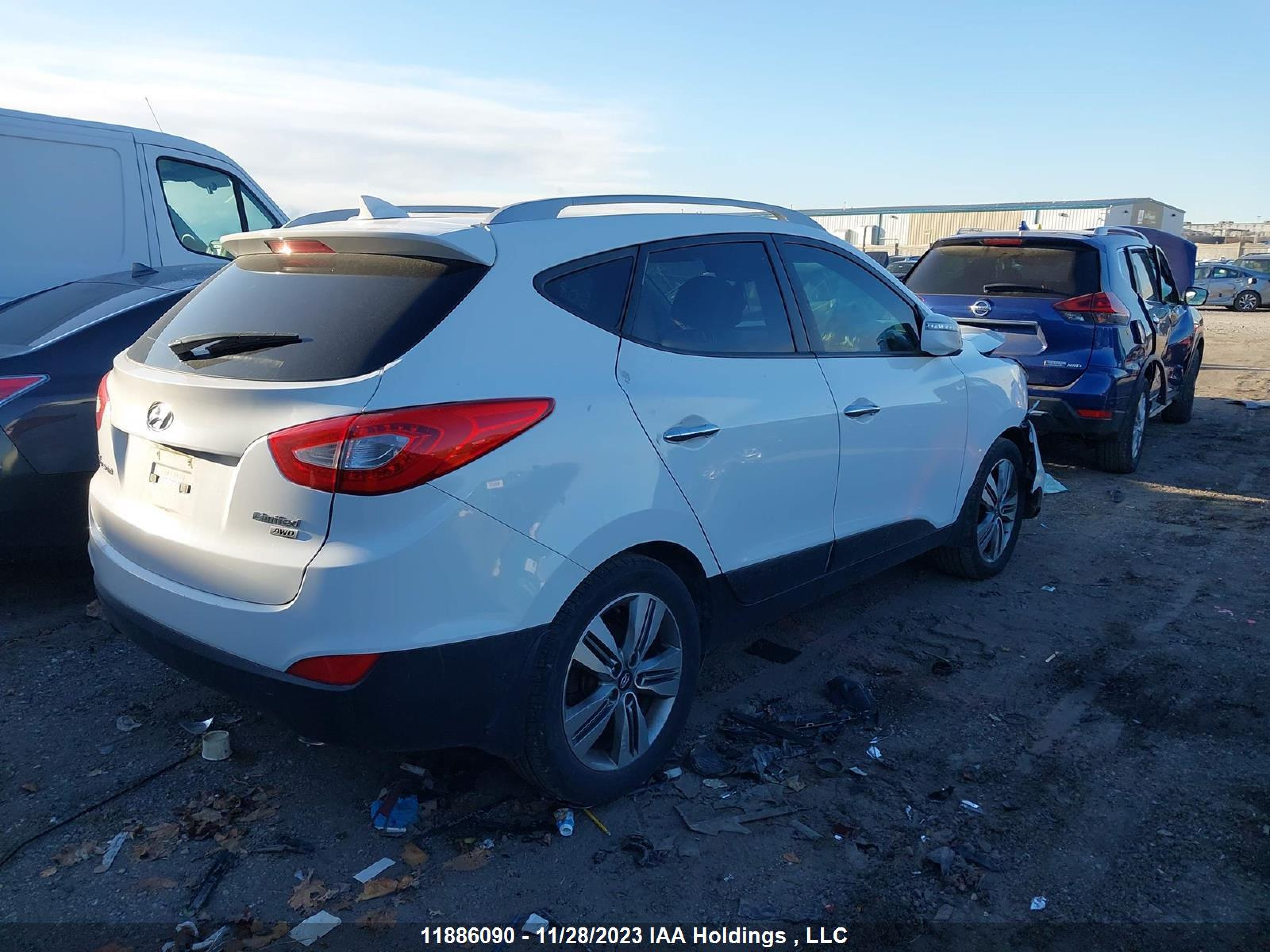 Photo 3 VIN: KM8JUCAG7FU094591 - HYUNDAI TUCSON 