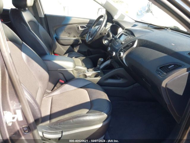 Photo 4 VIN: KM8JUCAG9FU049619 - HYUNDAI TUCSON 