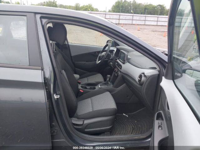 Photo 4 VIN: KM8K12AA0JU177601 - HYUNDAI KONA 