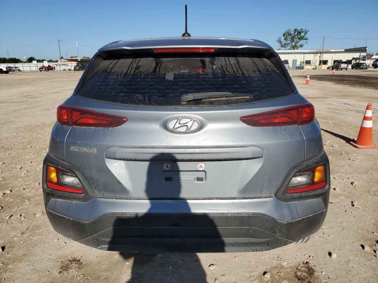 Photo 5 VIN: KM8K12AA0LU398389 - HYUNDAI KONA 