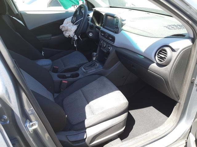 Photo 4 VIN: KM8K12AA0MU609981 - HYUNDAI KONA SE 