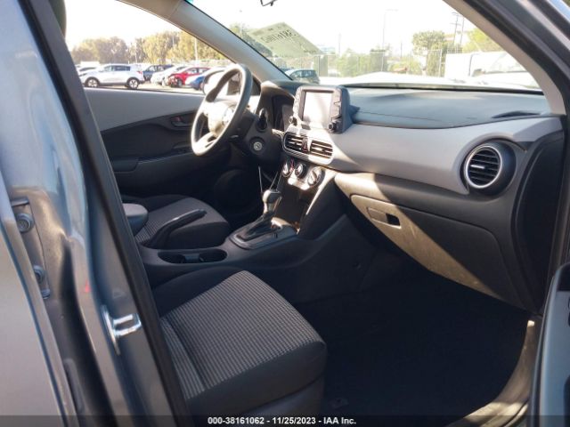 Photo 4 VIN: KM8K12AA1JU080570 - HYUNDAI KONA 