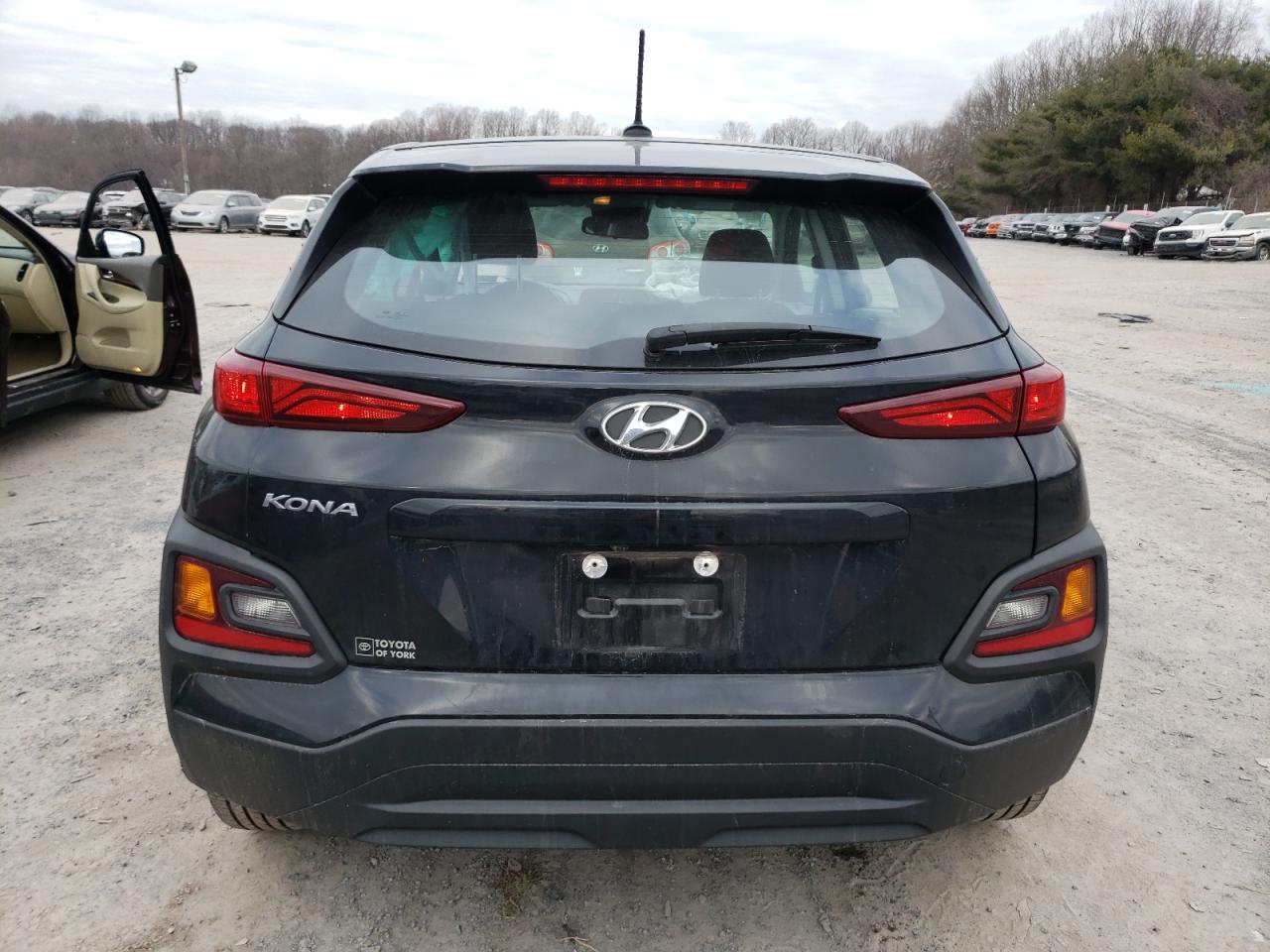 Photo 5 VIN: KM8K12AA1LU458213 - HYUNDAI KONA 