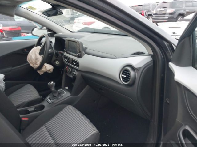 Photo 4 VIN: KM8K12AA1LU505501 - HYUNDAI KONA 